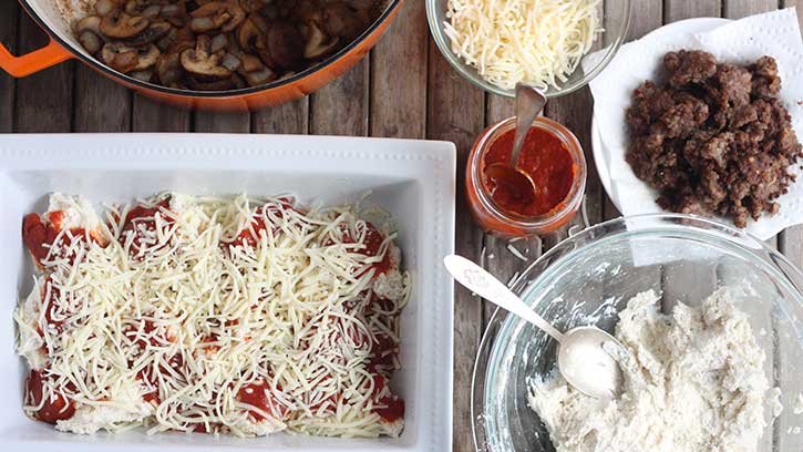 Quick-and-Easy-Sausage-Pizza-Bake_04