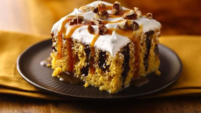 show stopping pumpkin cakes