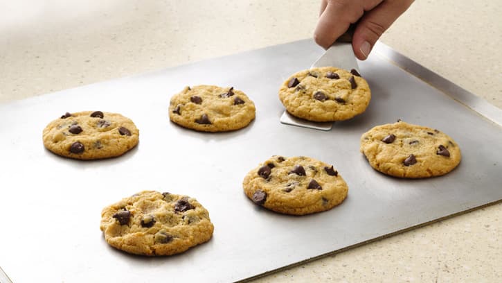 baked cookies on baking sheet