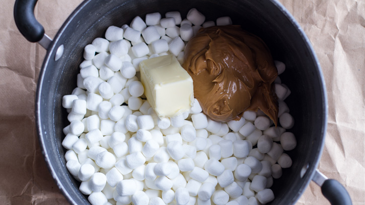 bottom-of-cookie-jar-marshmallow-graham-bars_03