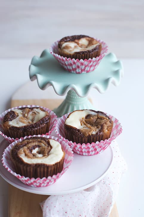 cookie-butter-cheesecake-brownie-cups_04