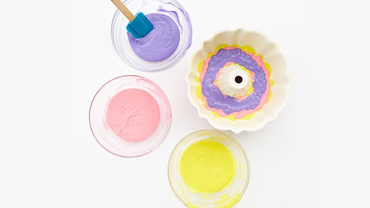 how-to-make-a-rainbow-bundt-cake-for-easter_05
