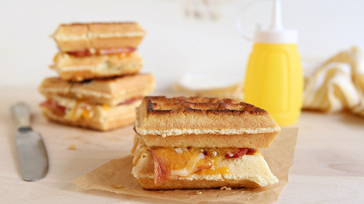 waffle-grilled-cheese-with-bacon_06