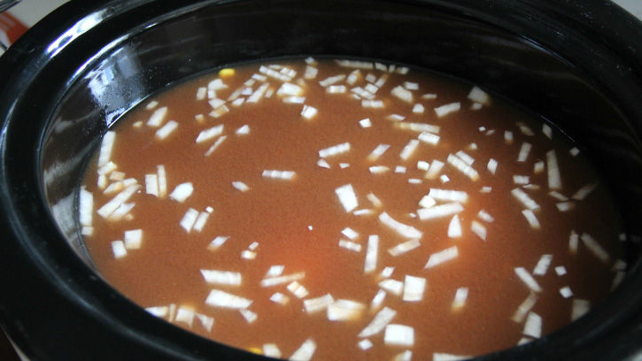 slow-cooker-bbq-chicken-soup_02