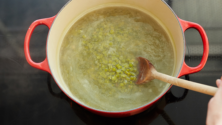 how-to-make-the-worlds-best-split-pea-soup_01
