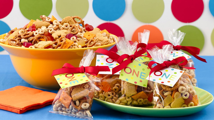 snack mix party favors