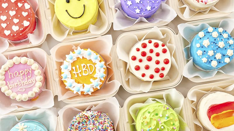 Cute cake maker is a great way to entertain kids at home