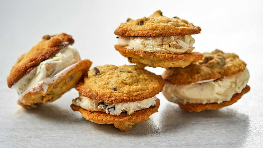 inside-out chocolate chip cookie sandwich