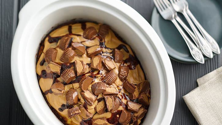 Slow-Cooker Peanut Butter Cup Swirl Cake
