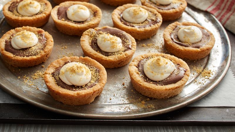 S'mores Fudge Cookie Pies