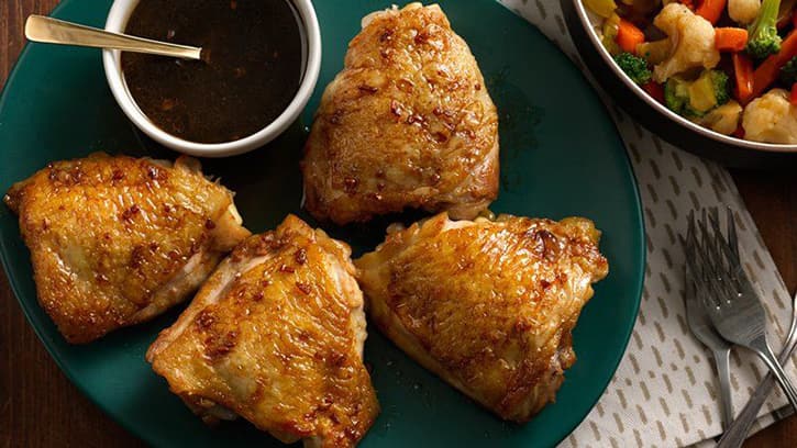 Soy Brown Sugar-Glazed Chicken Thighs