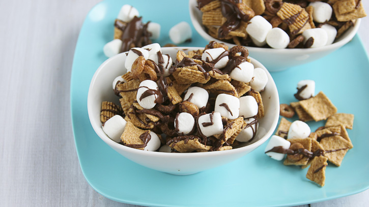 Refrigerated S’mores Mini Cakes