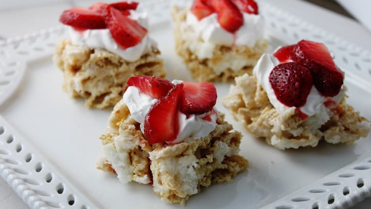 Strawberry Shortcake Chex Treats