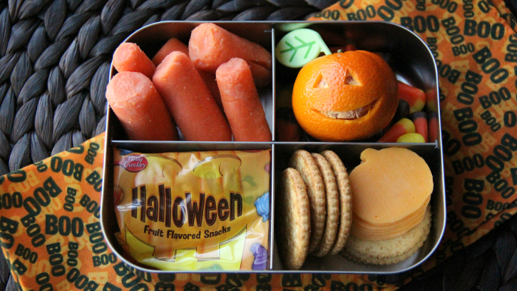 3-scary-easy-halloween-lunches_01