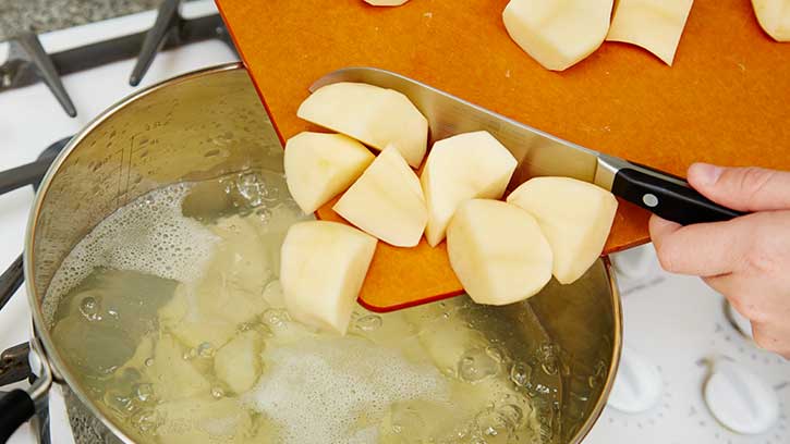 How-to-Make-Mashed-Potatoes_01