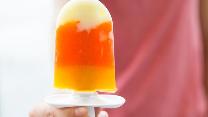 how-to-make-candy-corn-popsicles_01