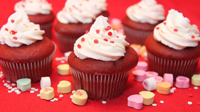 Valentine's Day Dessert: Easy Red Velvet Cupcakes - BettyCrocker.com