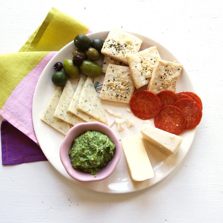 How-to-Build-Cheese-Plate_pizzaplate