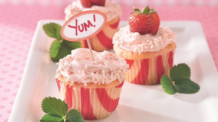 Strawberry and Cream Cupcakes