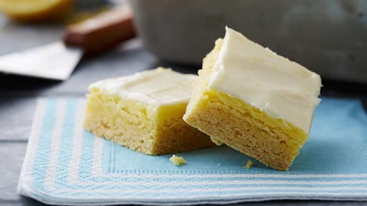 8 irresistible desserts that start with lemon cake mix