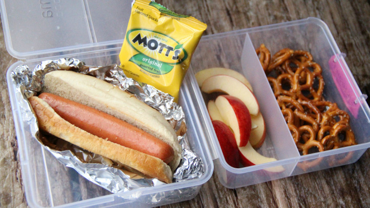 Hot Dog Apples and Pretzel Lunch Box