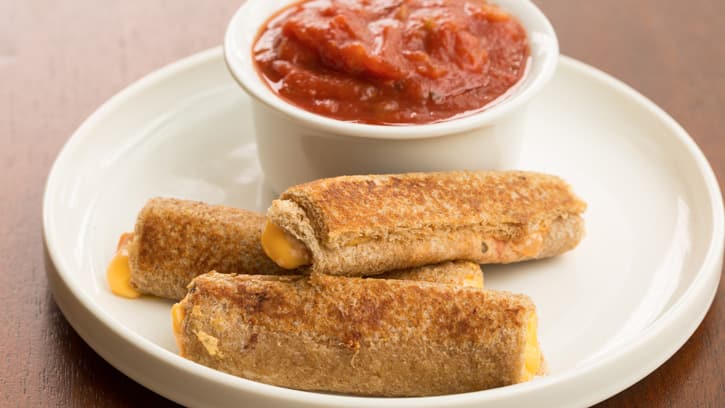 salsa grilled-cheese roll ups