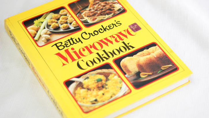 Betty Crocker Microwave Cookbook