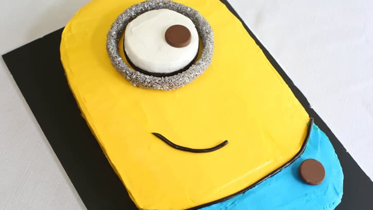 smile placed on cake with licorice rope