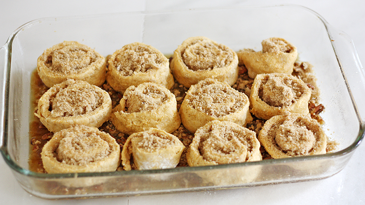 rolls in baking dish