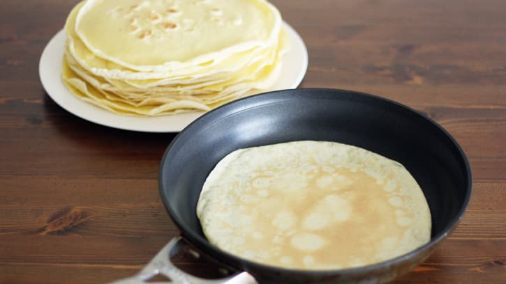 crepes in pan