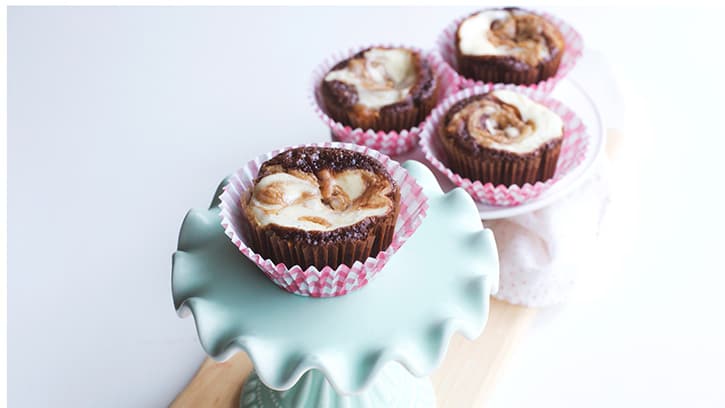 cookie-butter-cheesecake-brownie-cups_hero