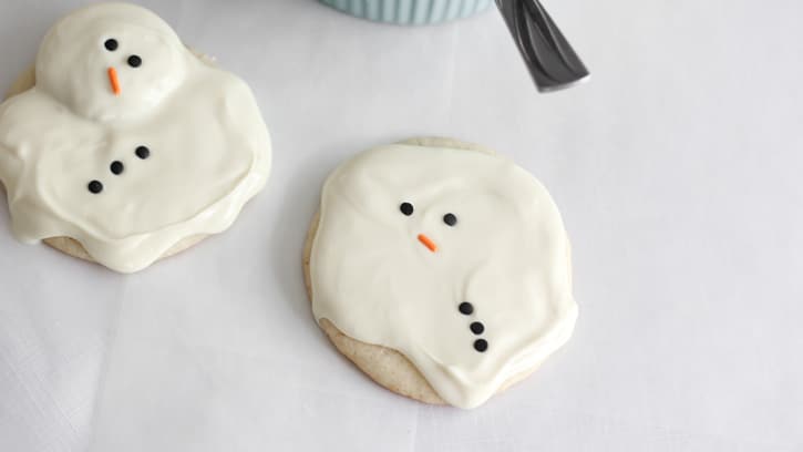 easy-melting-snowman-cookies_09