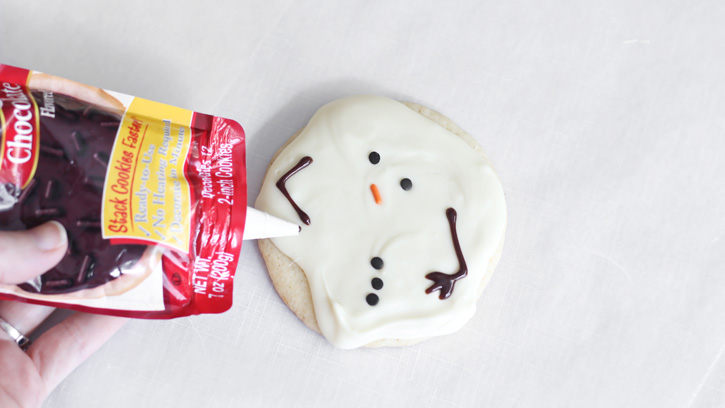 easy-melting-snowman-cookies_11