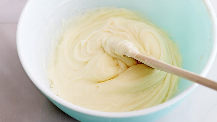 how-to-make-cream-cheese-frosting_08