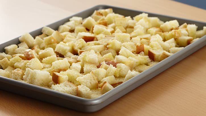 how-to-make-croutons_01