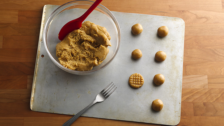 how-to-make-peanut-butter-cookies-truffles_02