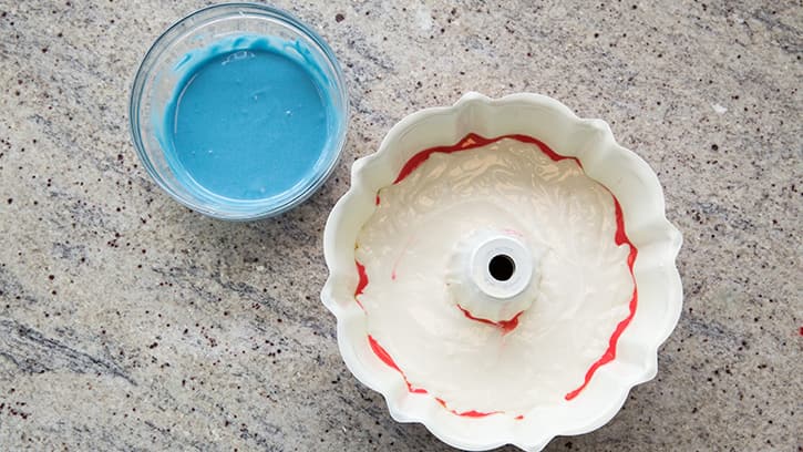 how-to-make-the-most-patriotic-cake-ever_04