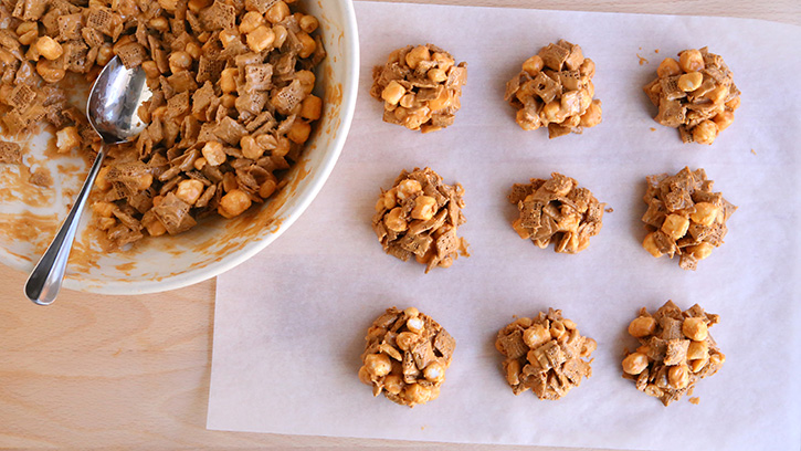 no-bake-chex-cookies_03