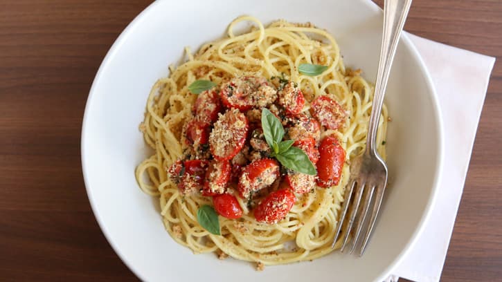 5-ingredient-tomato-basil-spaghetti_hero