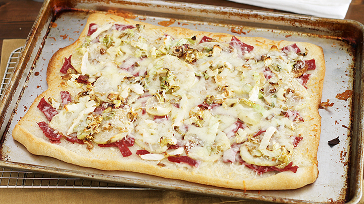 Corned-Beef-and-Cabbage-Pizza_04