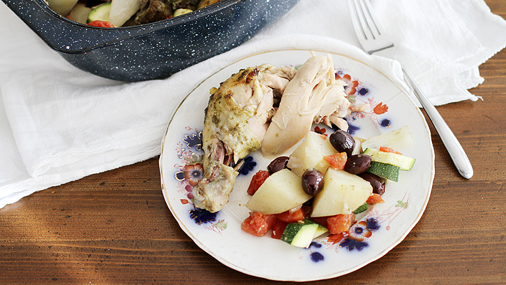 Slow-Cooker-Whole-Chicken-with-Pesto-and-Vegetables_05