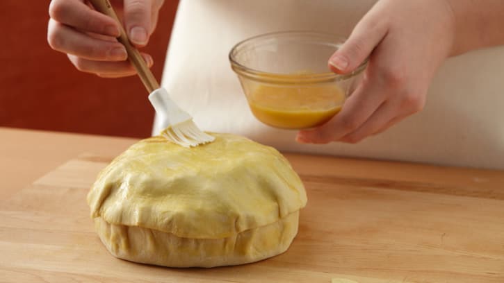 How-to-Wrap-Brie-in-Puff-Pastry_03