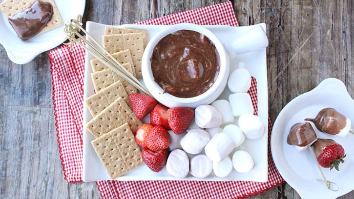 the-brilliant-ways-to-serve-smores-at-a-party_hero