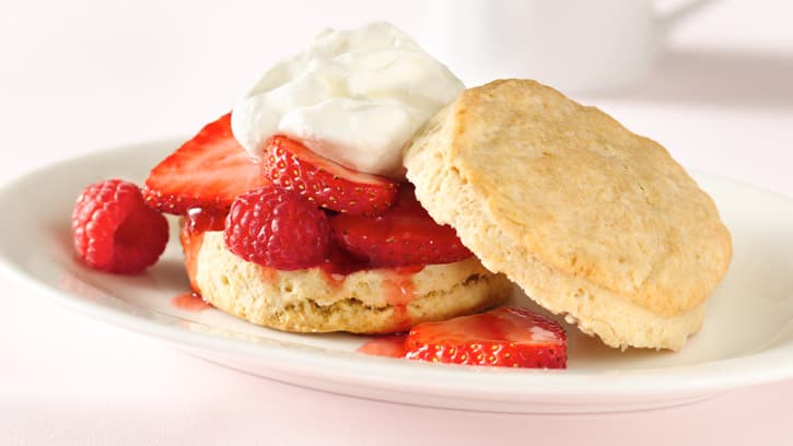06-South-Style-Biscuit-Shortcake