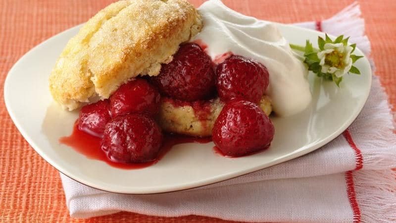 07-strawberry-shortcakes