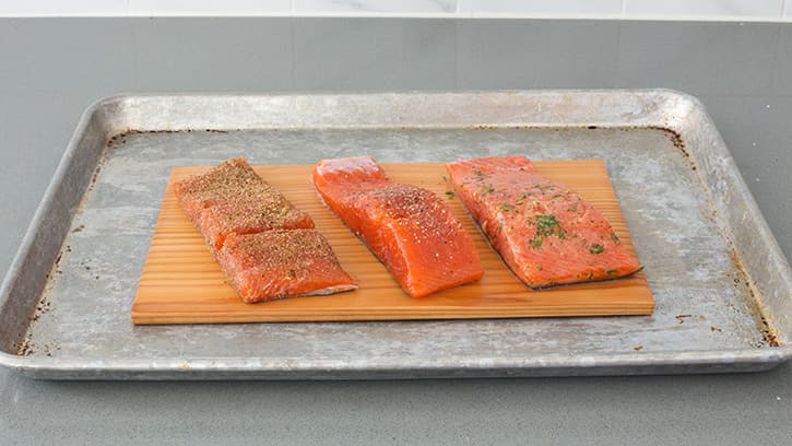 how-to-grill-salmon-on-cedar-plank_05