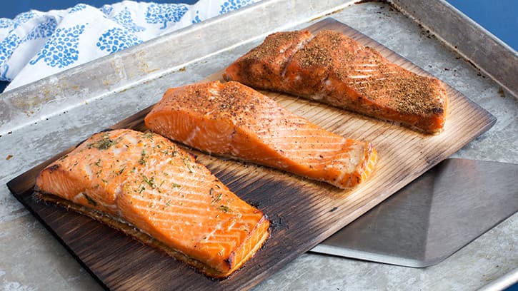 how-to-grill-salmon-on-cedar-plank_07