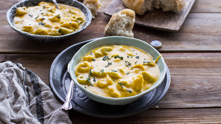 slow-cooker-cheesy-butternut-squash-tortellini-soup_hero