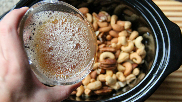 slow-cooker-spiced-nuts_04