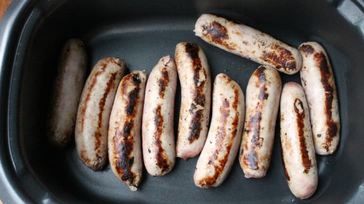 the-only-way-to-make-brats-for-a-crowd_01